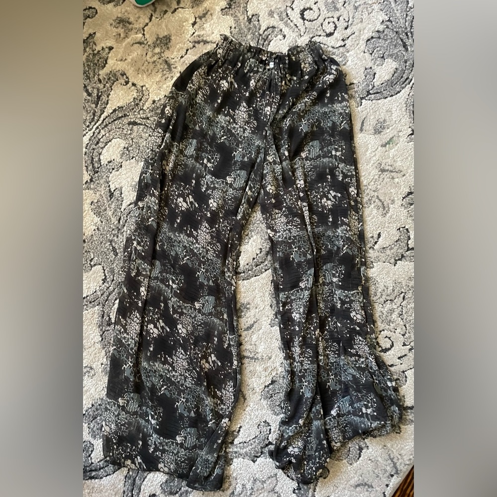 Kimchi Blue wide leg printed palazzo pants